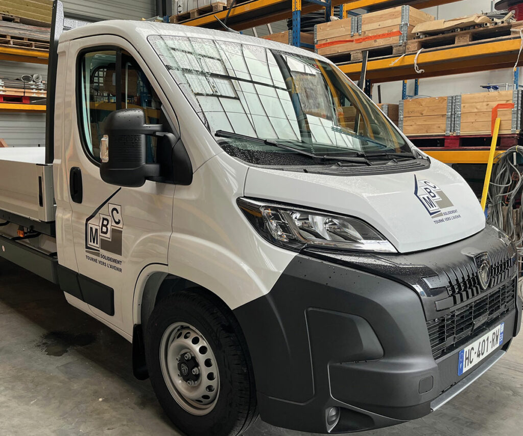 LOGO-CAMION-BENNE-MBC-CONSTRUCTION-WATTRELOS