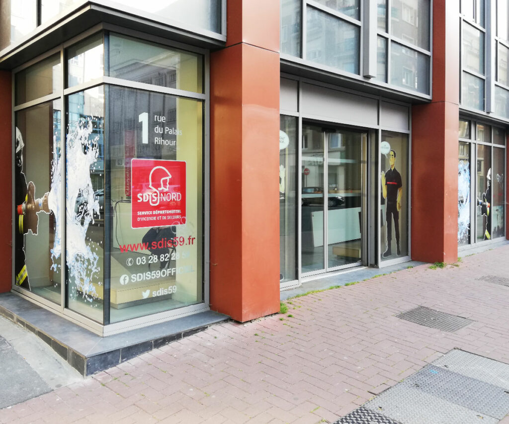 VITROPHANIE-IMPRESSION-LETTRAGE-SDIS-NORD-LILLE