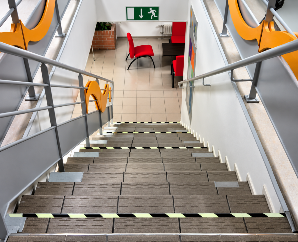 SIGNALETIQUE-EVACUATION-INTERIEUR-PARIS